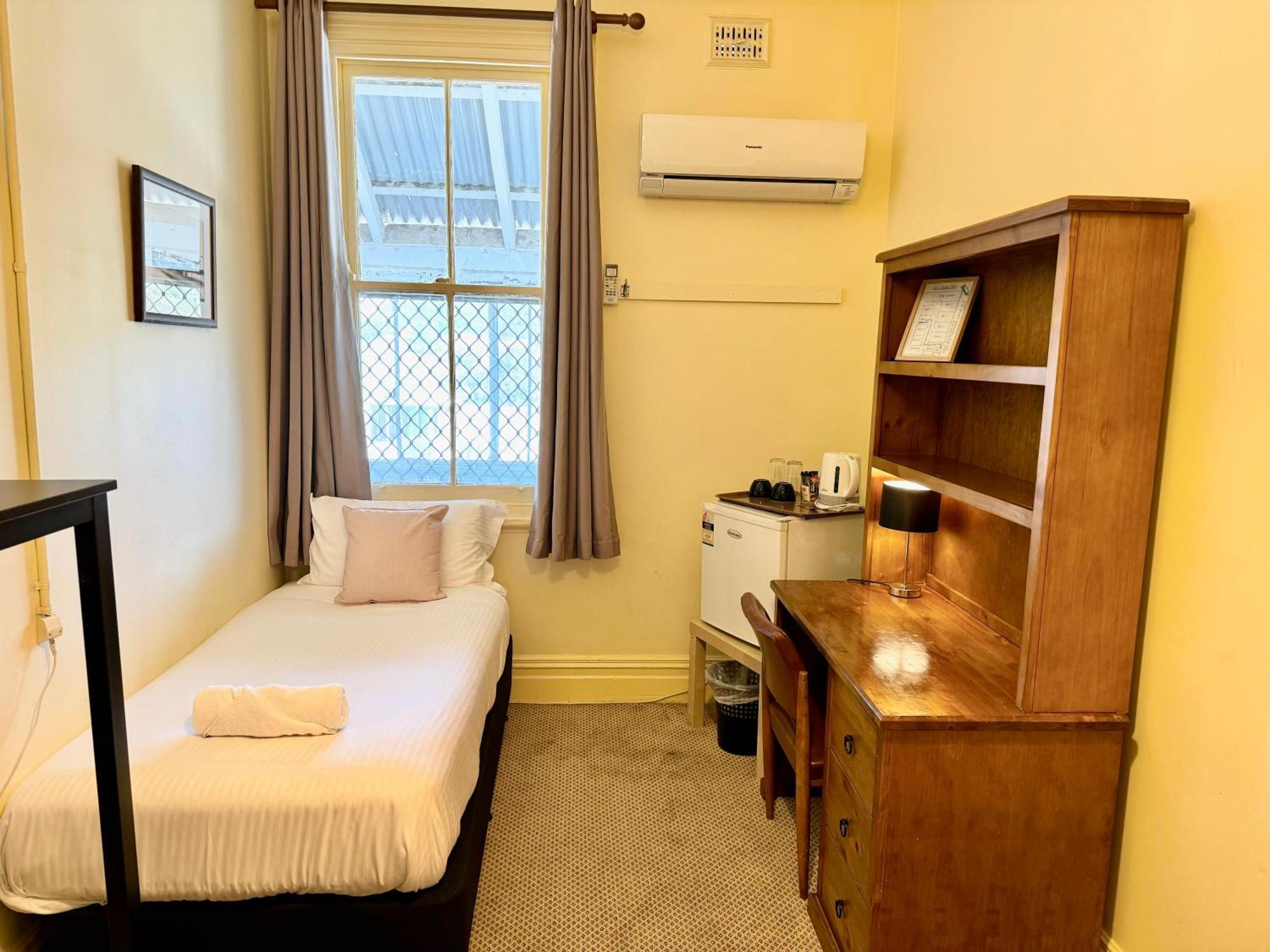 The Commercial Hotel Wallerawang Rum bild